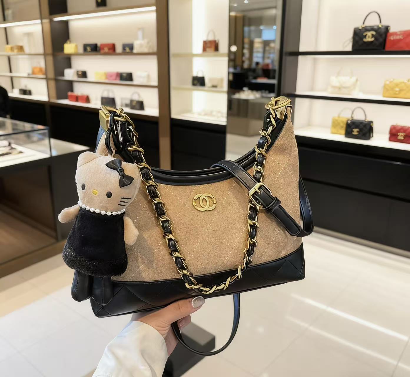 众帮6615秋冬季节新款网红明星百搭时尚女包双拼工艺洋气小香风