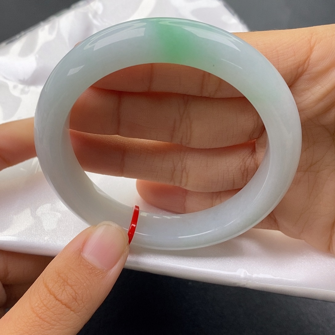 翡翠未镶嵌手镯5657正圈