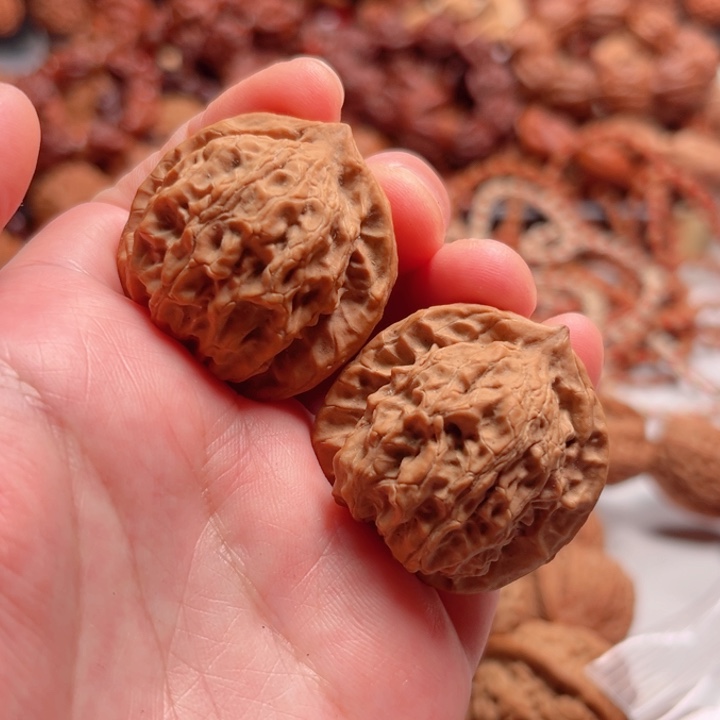 文玩核桃把件盘山公子帽34边