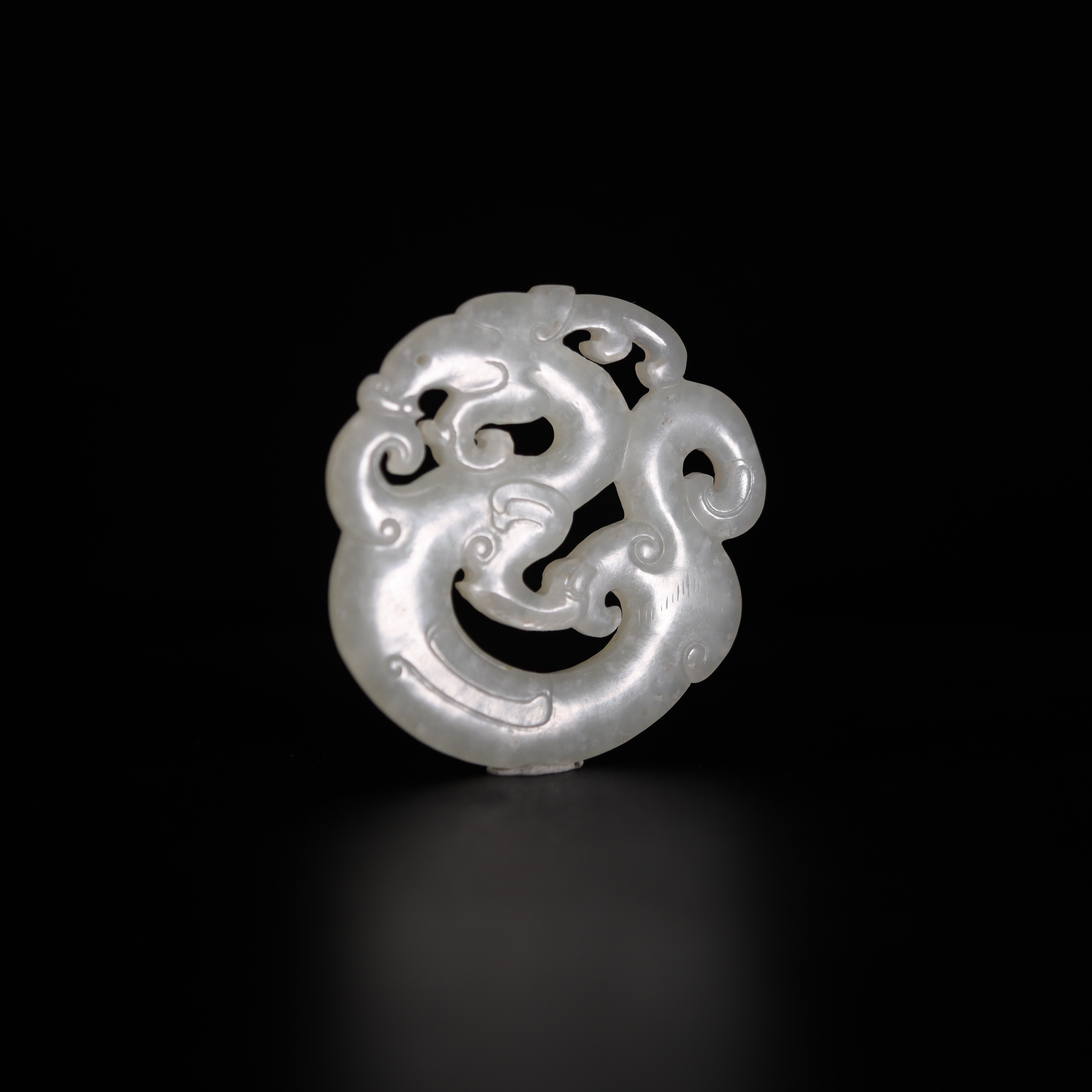 XHM-878 | 和田玉 | 清代 | 螭龙佩