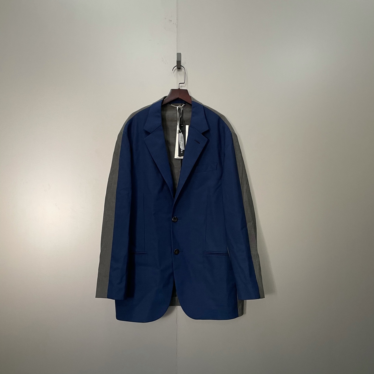 95新 LouisVuitton/路易威登 jp1221 拼色翻领西服 46码 003611