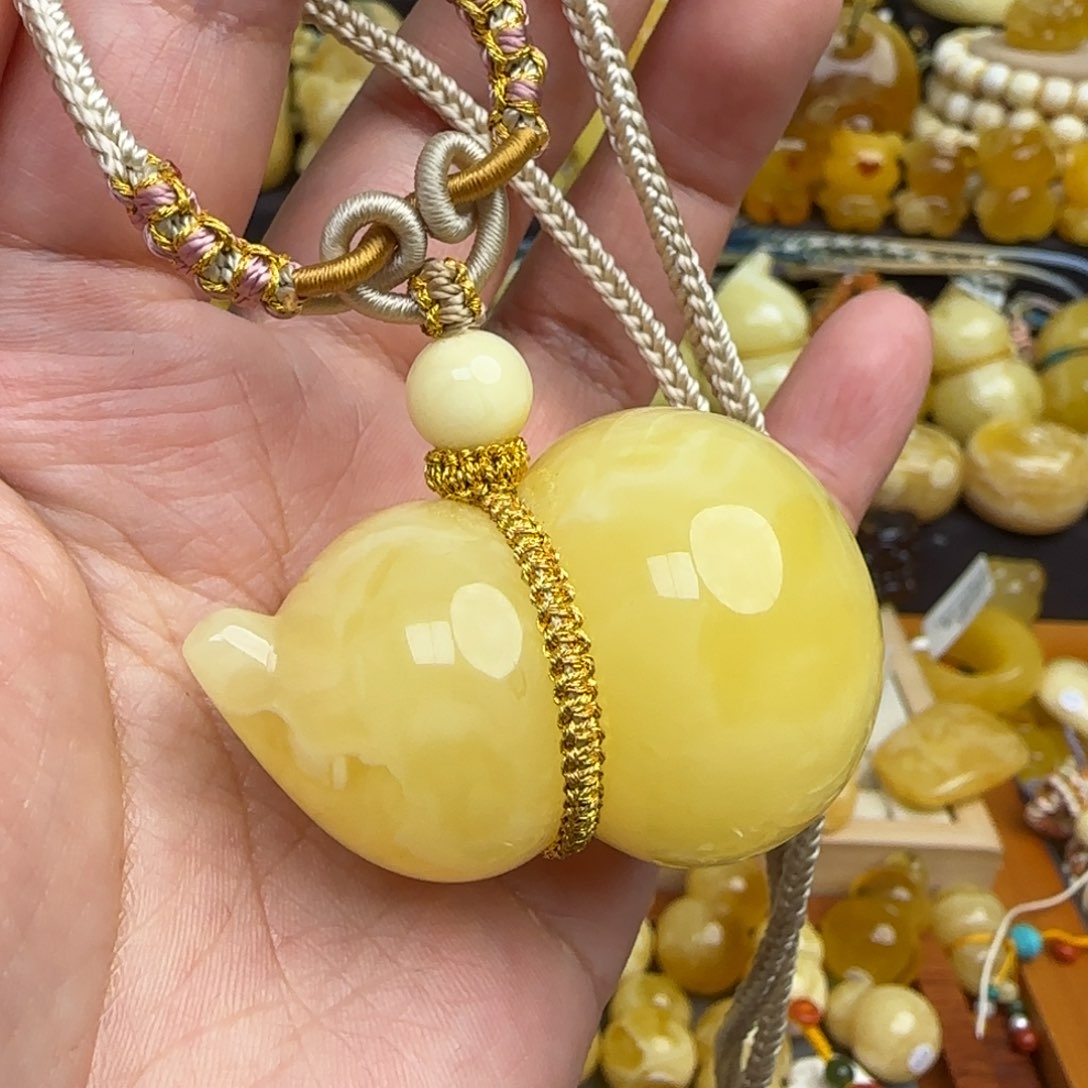 蜜蜡套链未镶嵌天然妖花蜜蜡葫芦吊坠