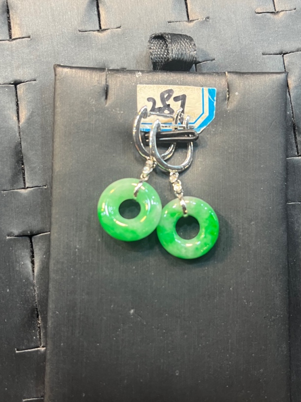 天然翡翠A，18k甜甜圈耳环