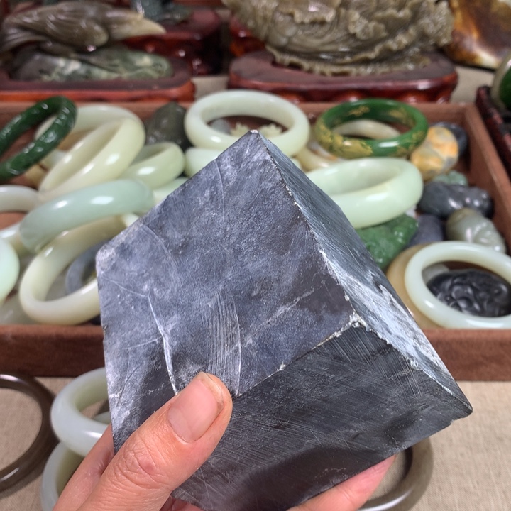 慧***木和田玉（糖玉）未镶嵌手镯