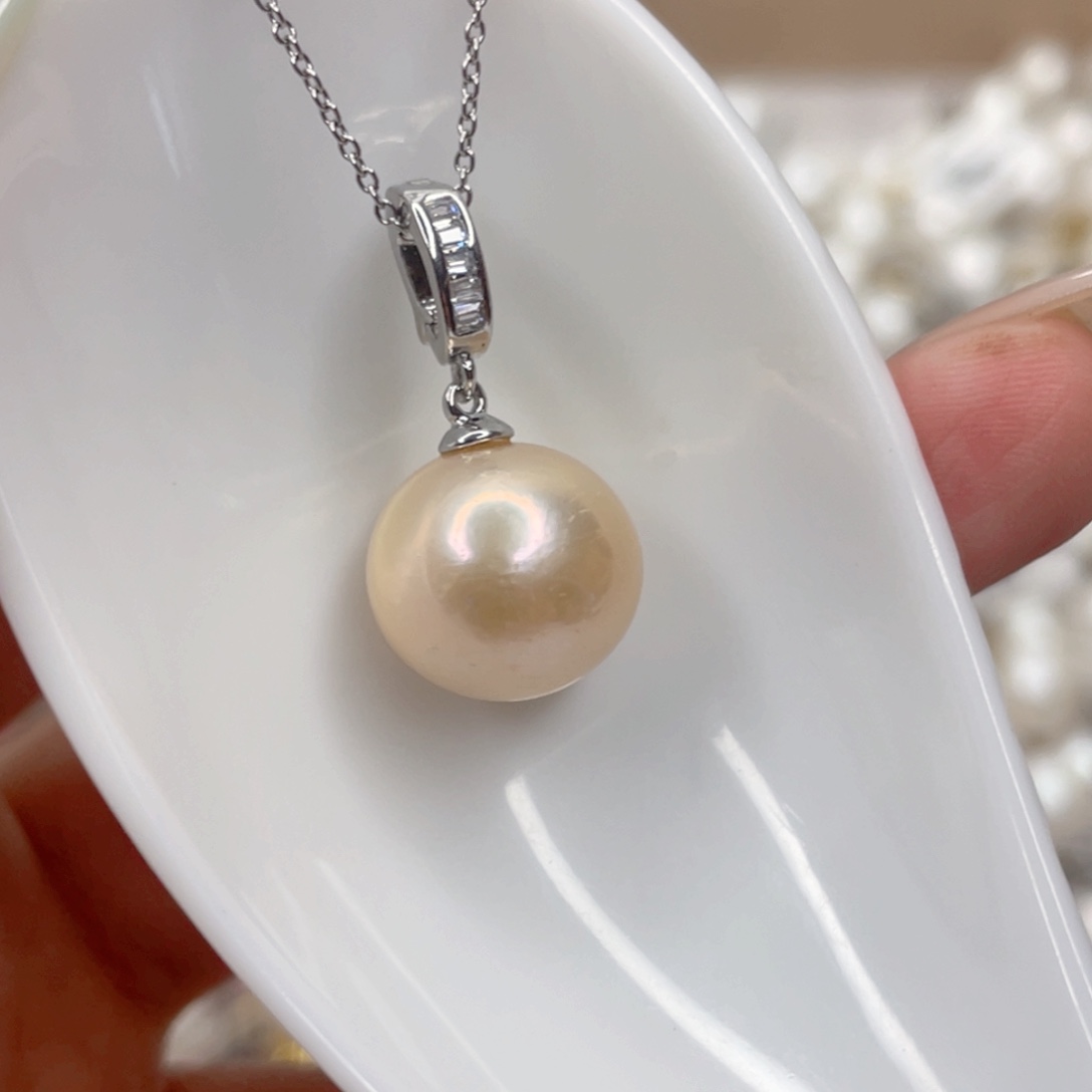 淡水珍珠未镶嵌吊坠(赠链)