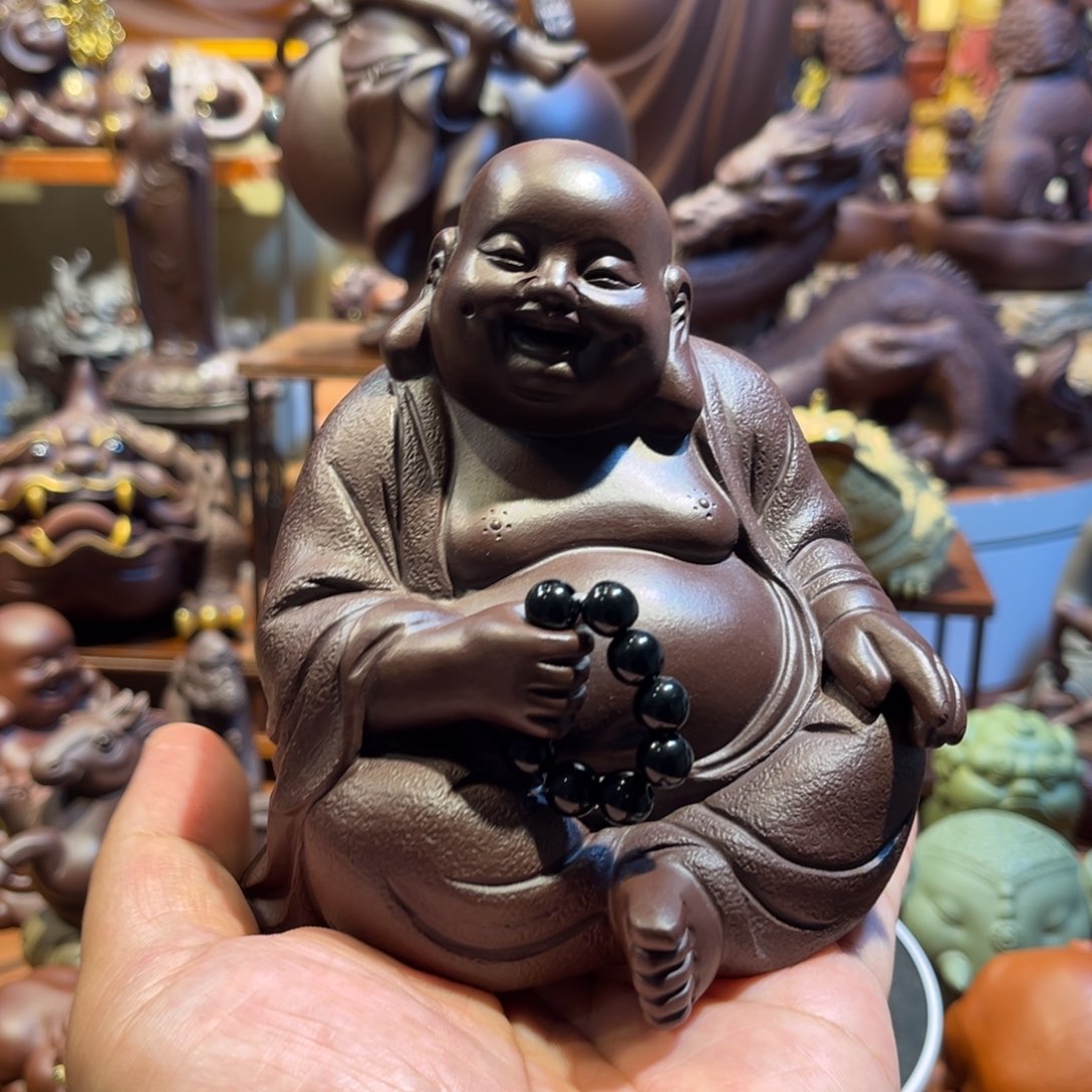 山***鹰紫砂茶宠紫砂茶宠摆件。       