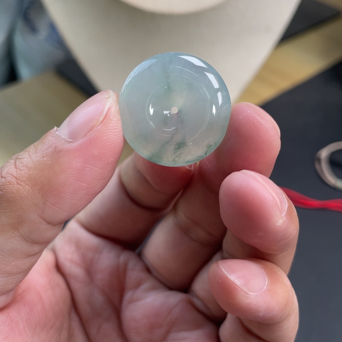 翡翠未镶嵌颈饰24.4-5.6