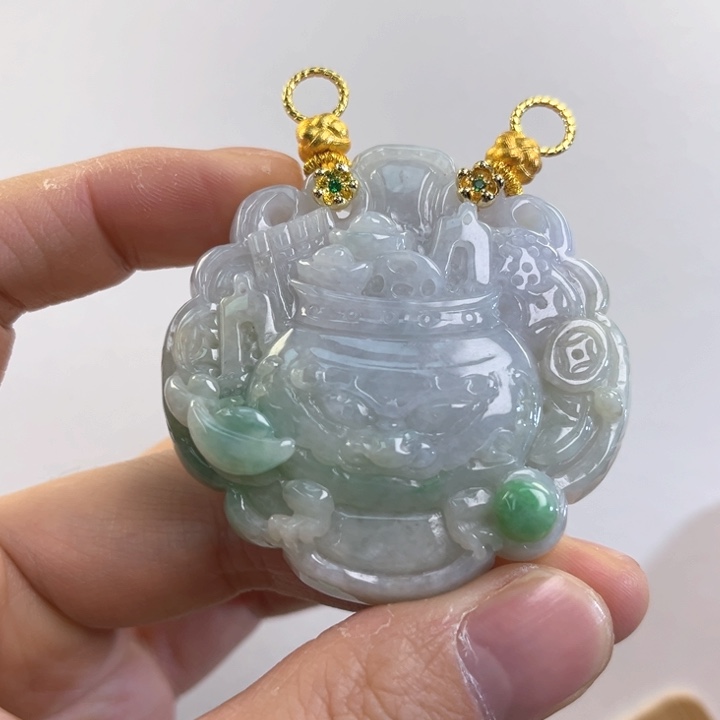 翡翠吊坠(赠链)未镶嵌代编织