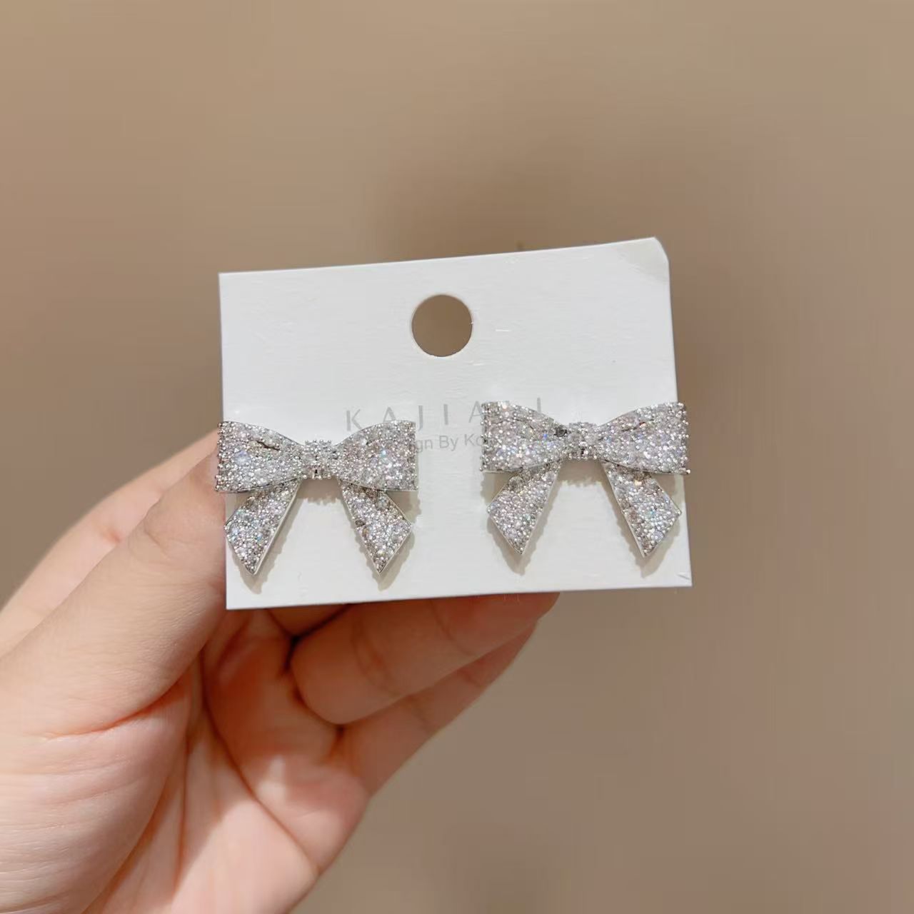 合金耳饰 高级感精致蝴蝶结耳环