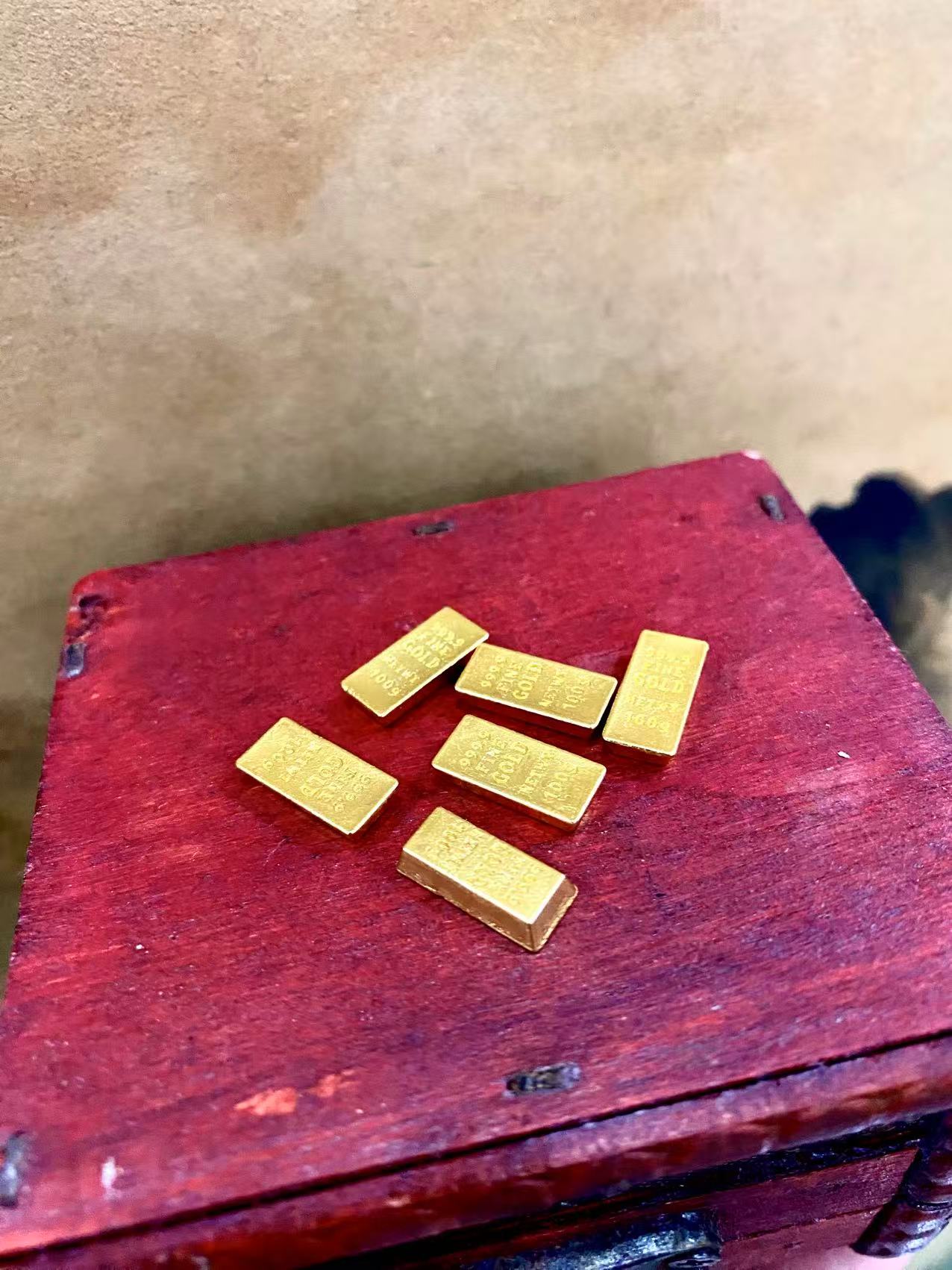 轻奢时尚款精美迷你小砖块黄色吊坠 -d1049