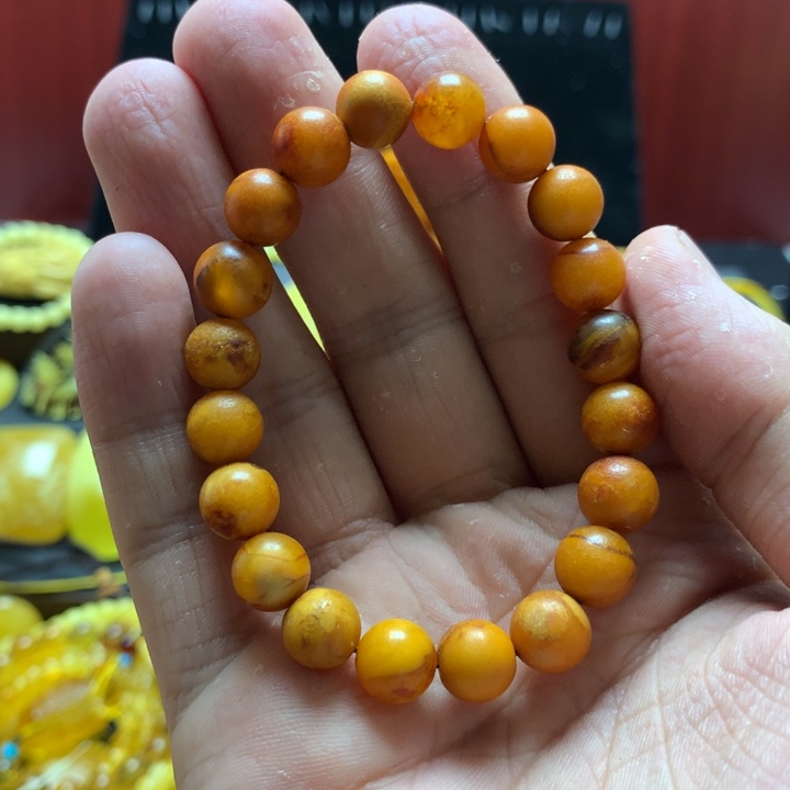 琥珀珠宝奇石未镶嵌