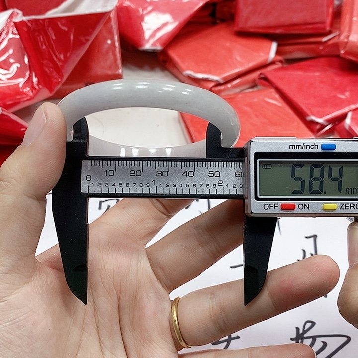 翡翠手镯未镶嵌103