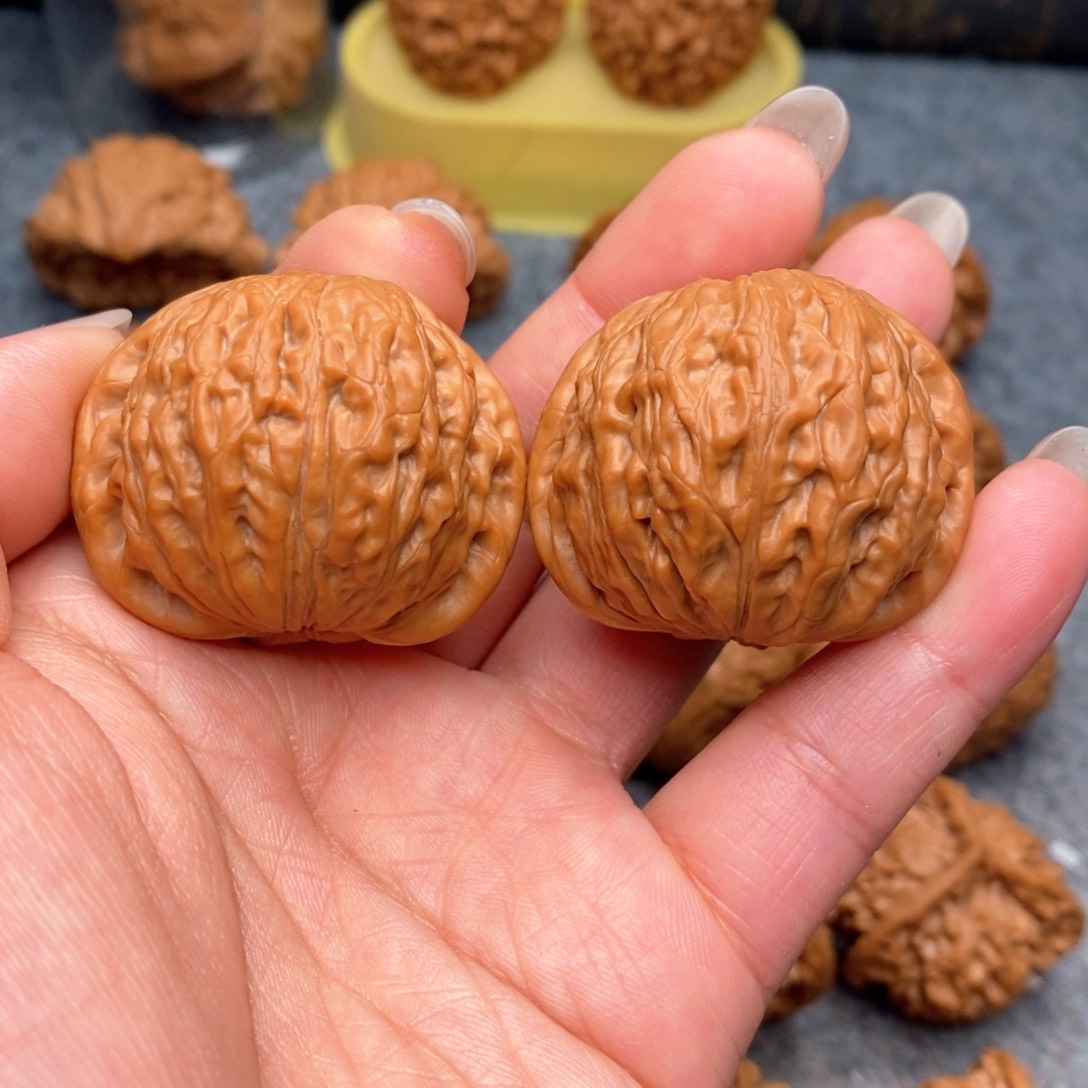 文玩核桃把件毕业铁锤40全品