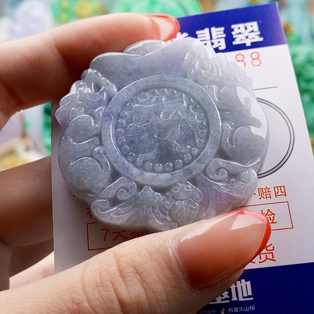 吊坠(不含链)未镶嵌翡翠