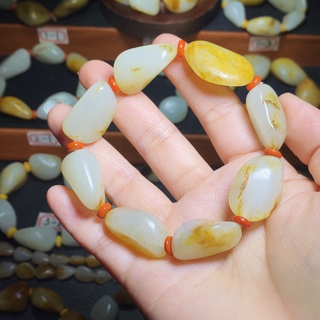 和田玉未镶嵌手链