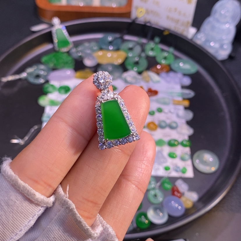 【闪购商品】翡翠挂件银S925镶嵌牌