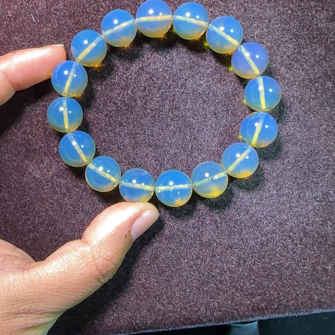 琥珀未镶嵌裸石琥珀