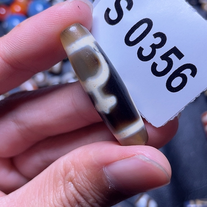 玛瑙/玉髓颈饰未镶嵌微瑕