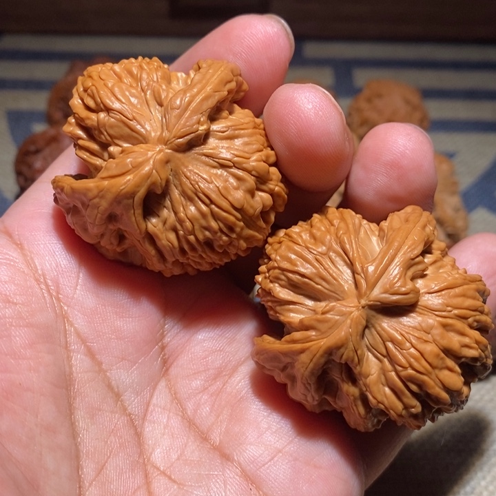 晴***！文玩核桃吊坠核桃