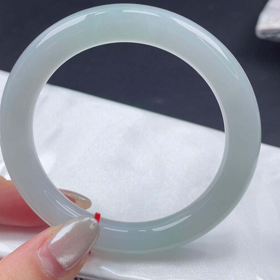 翡翠未镶嵌手镯56圆条