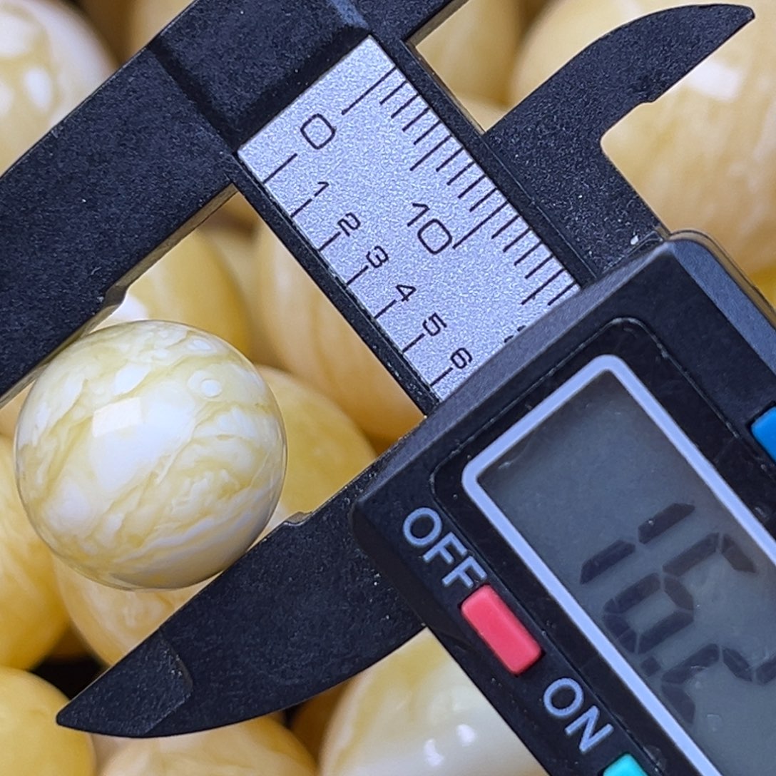 裸石蜜蜡未镶嵌！