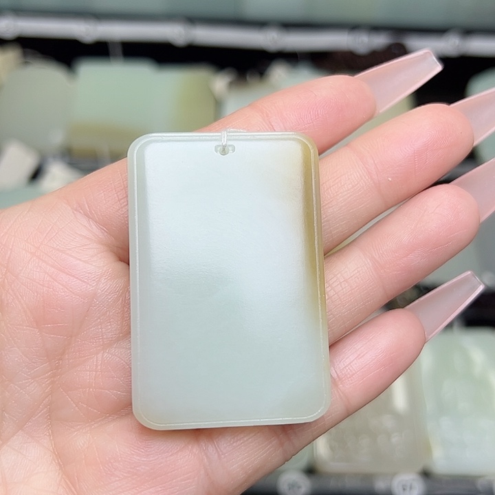 和田玉颈饰未镶嵌凯