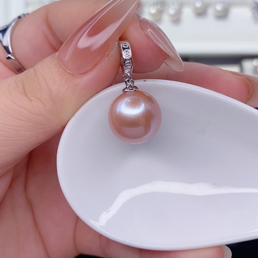 淡水珍珠吊坠(赠链)银S925镶嵌