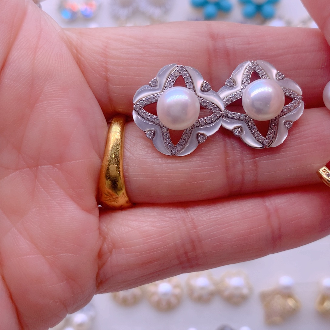 合金耳饰淡水珍珠