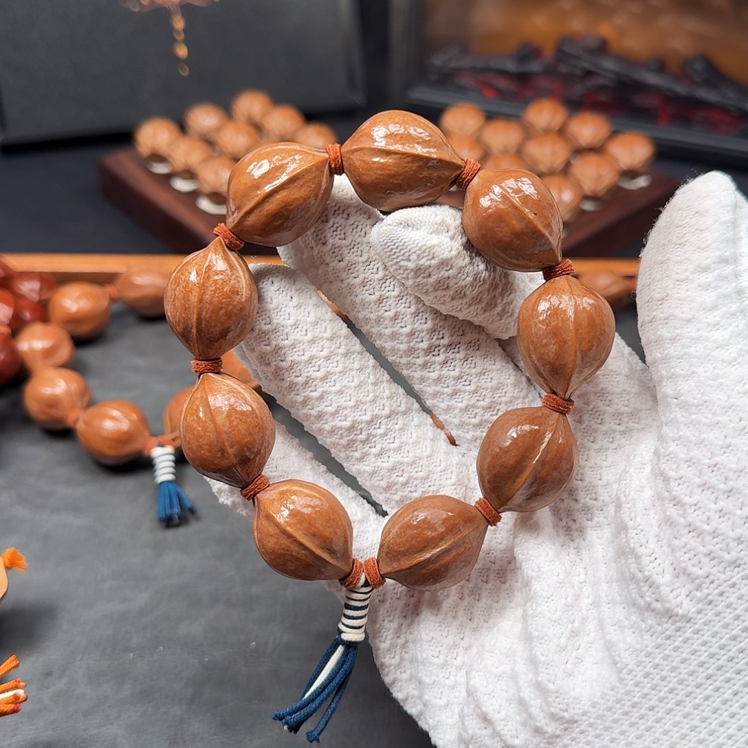 2.0*2.7精配款原生态梅林铁核手串