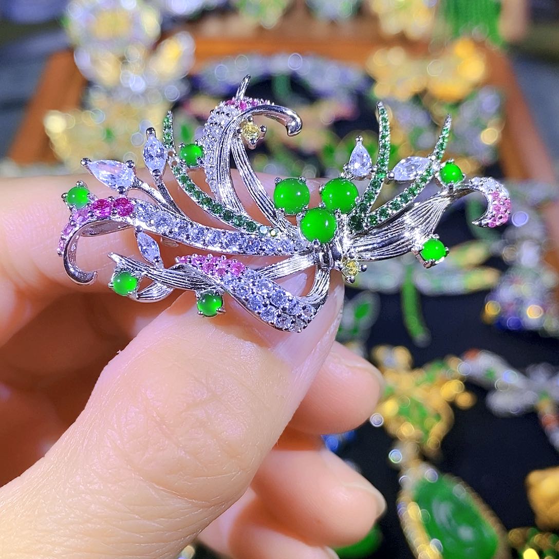 颈饰银S925镶嵌翡翠