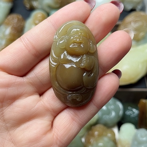 颈饰未镶嵌和田玉