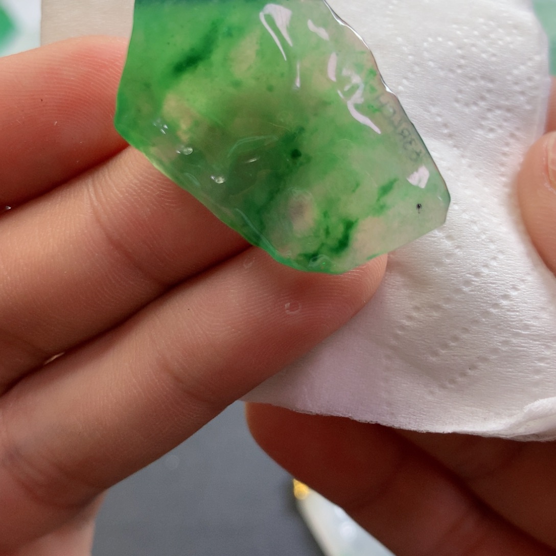 【闪购商品】翡翠吊坠(不含链)未镶嵌