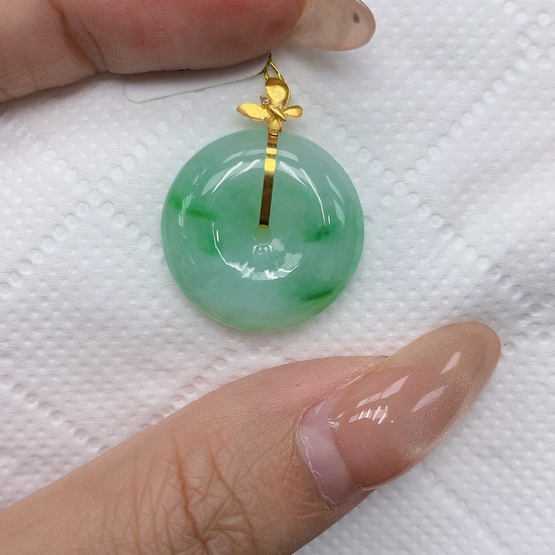 颈饰18K金镶嵌翡翠