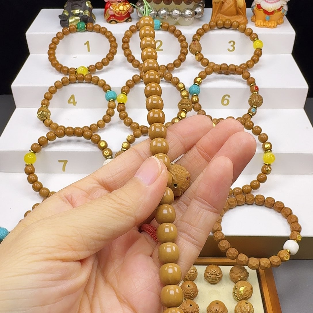 艳***里吊坠猴头核桃猴头手串