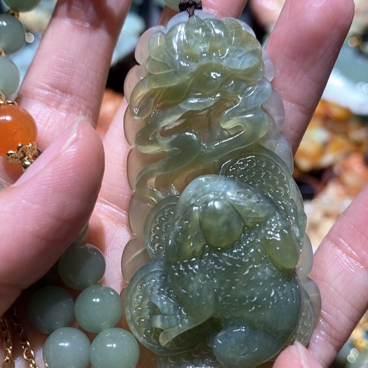 岫玉毛衣链未镶嵌