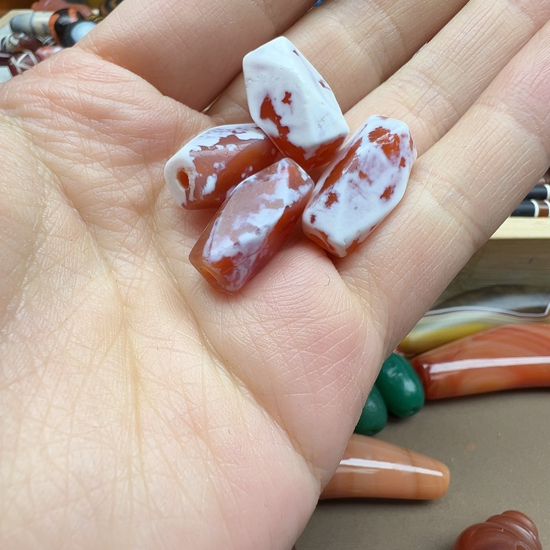 玛瑙/玉髓未镶嵌珠宝半成品