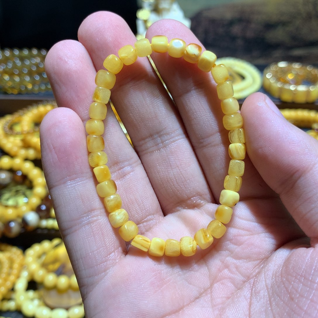 琥珀未镶嵌珠宝奇石利****饮