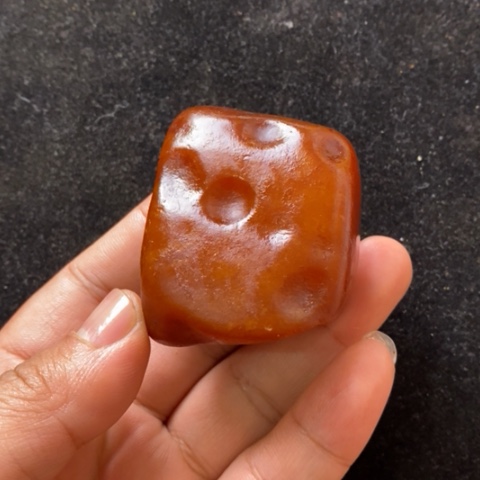 蜜蜡珠宝奇石未镶嵌