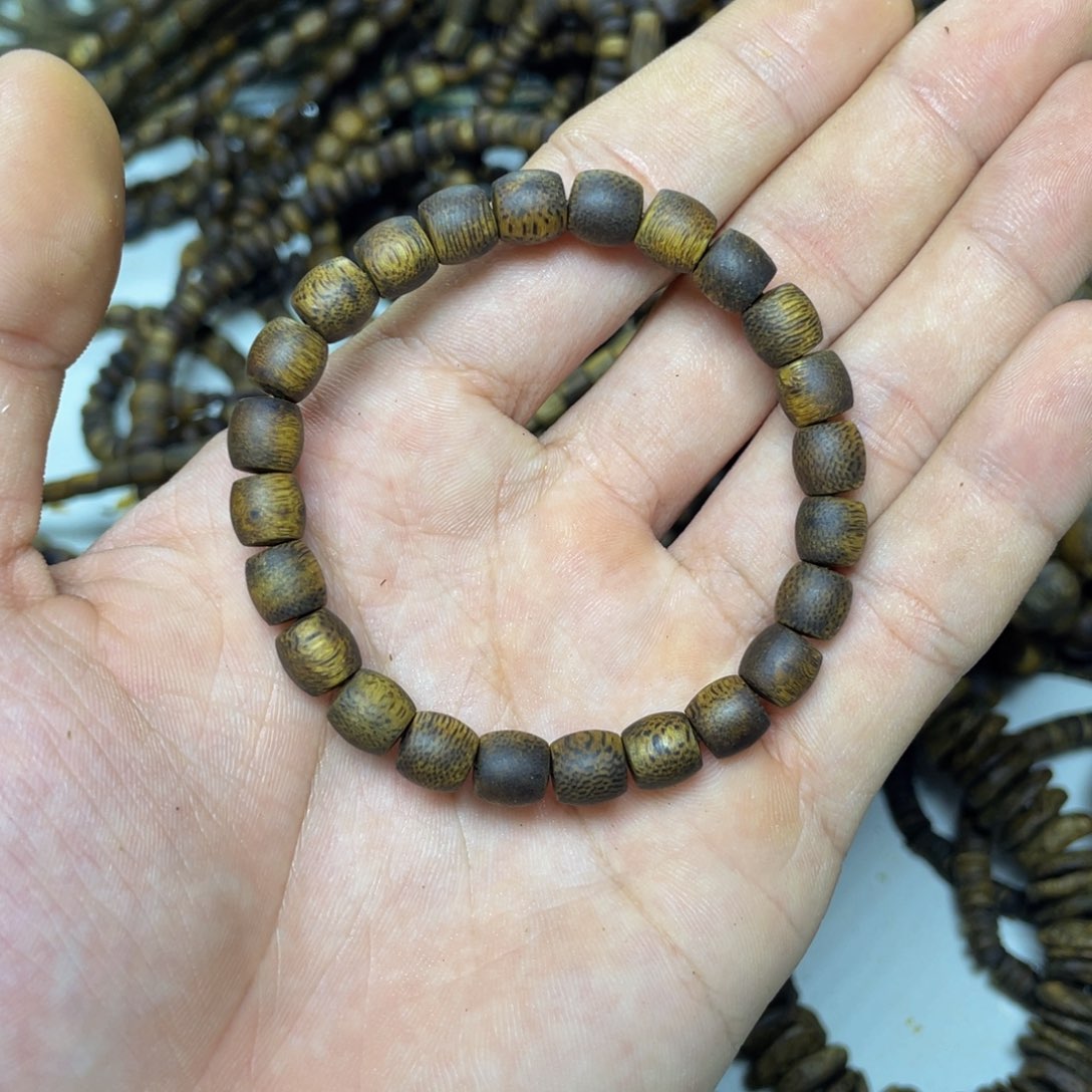 沉香碎屑沉香+0.7鼓珠单圈5克加