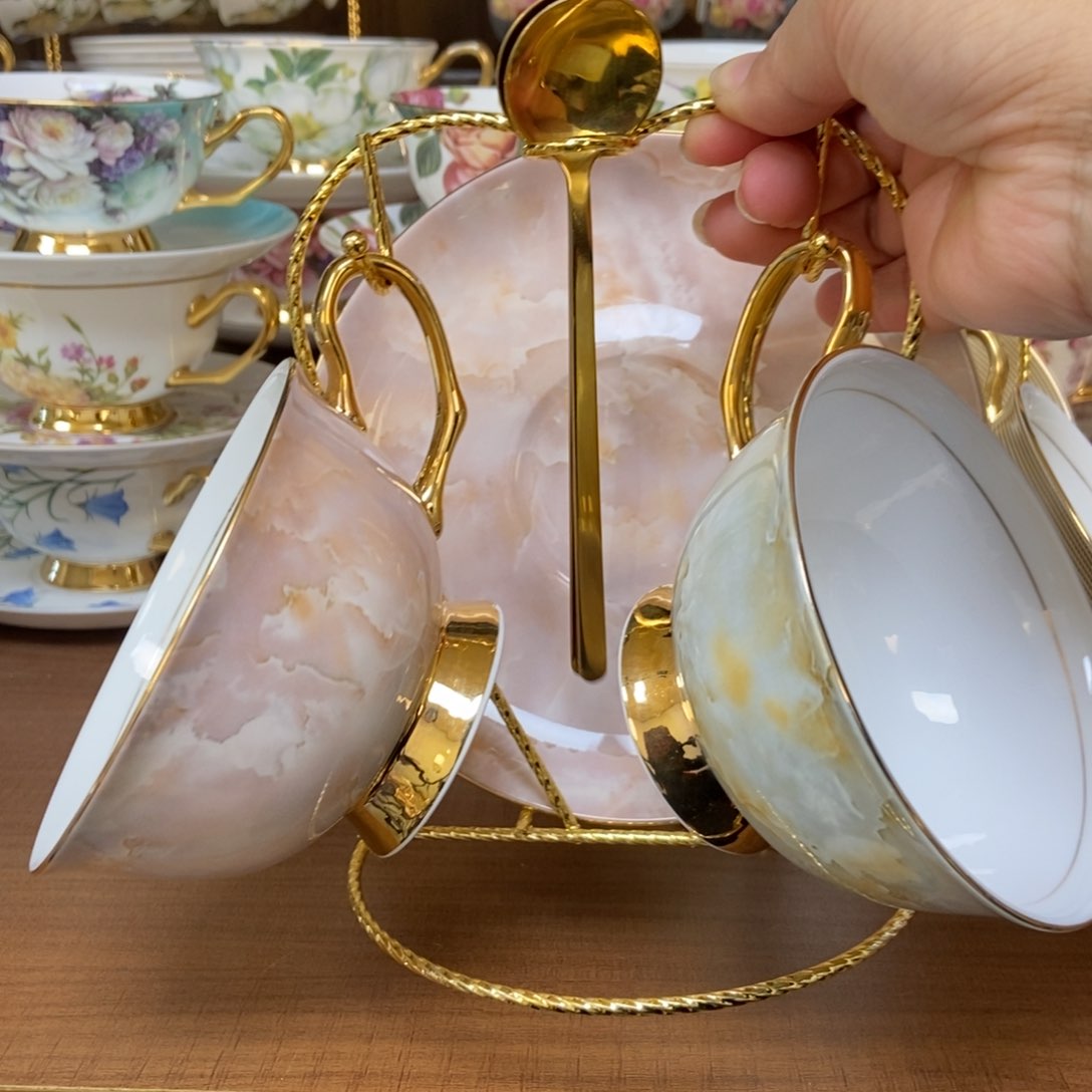 摆件粉色➕灰色两杯两碟两勺送杯架快递装