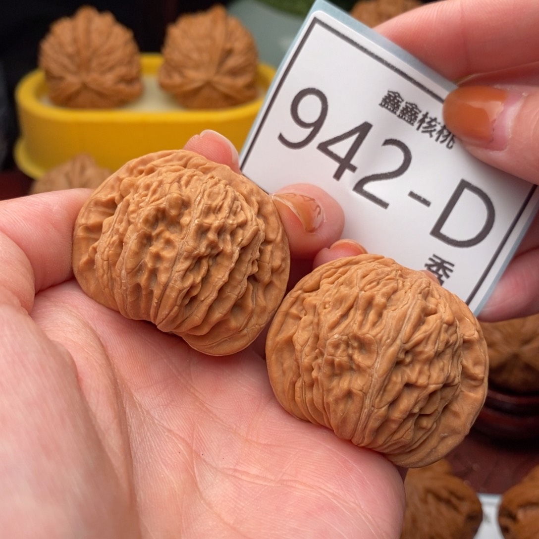 文玩核桃把件汉高楼38