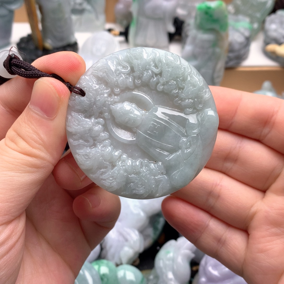 吊坠(不含链)未镶嵌翡翠