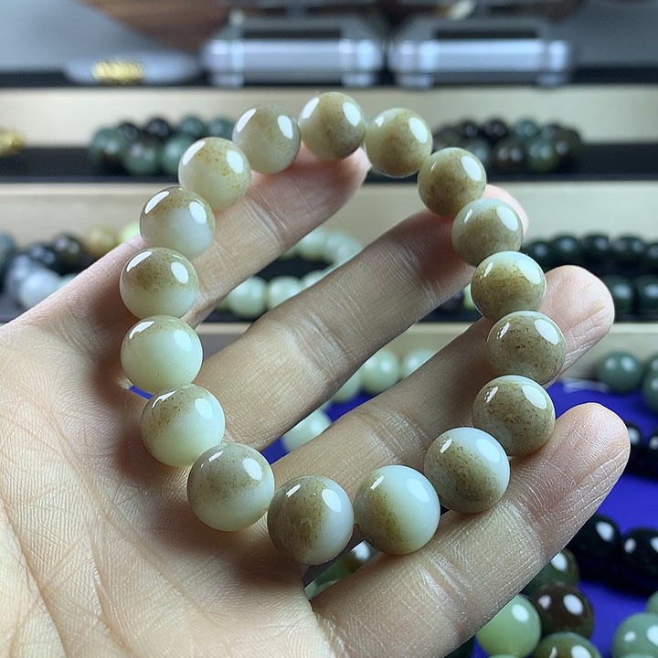 和田玉手串未镶嵌