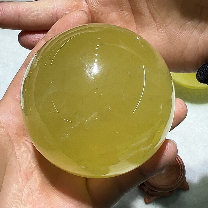 黄晶天然水晶球未镶嵌