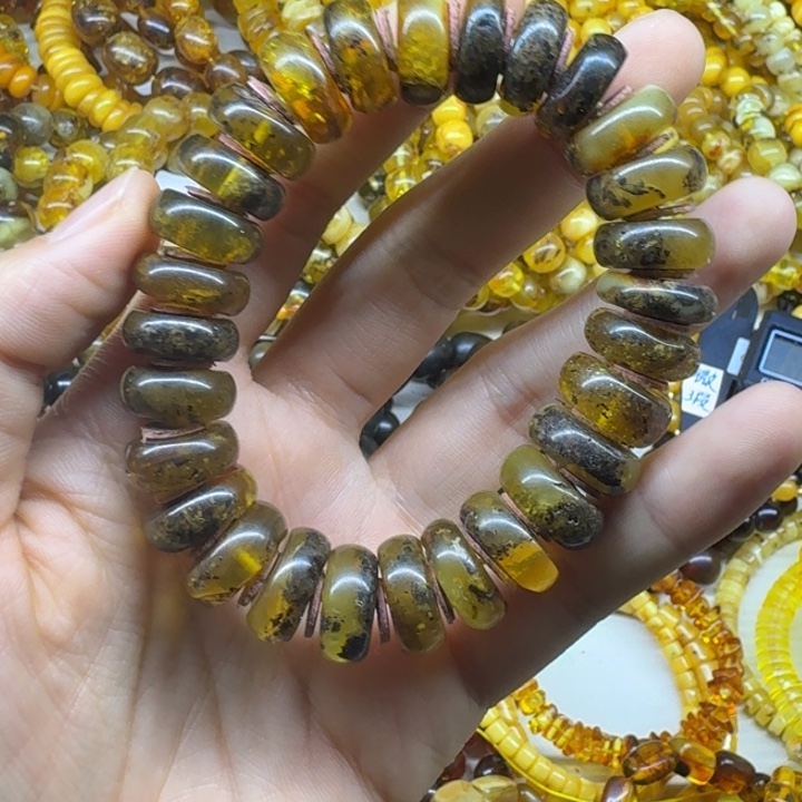 琥珀未镶嵌珠宝奇石