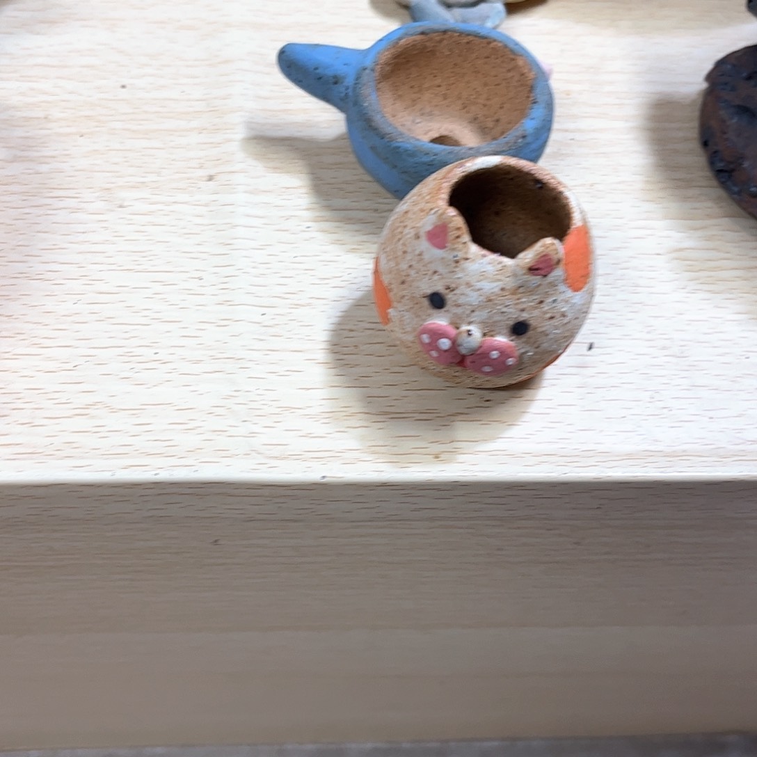 泥塑王**?古镇炻陶花盆