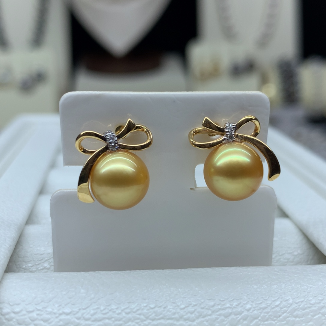 耳饰海水珍珠18K金镶嵌8.6mm金珠耳钉