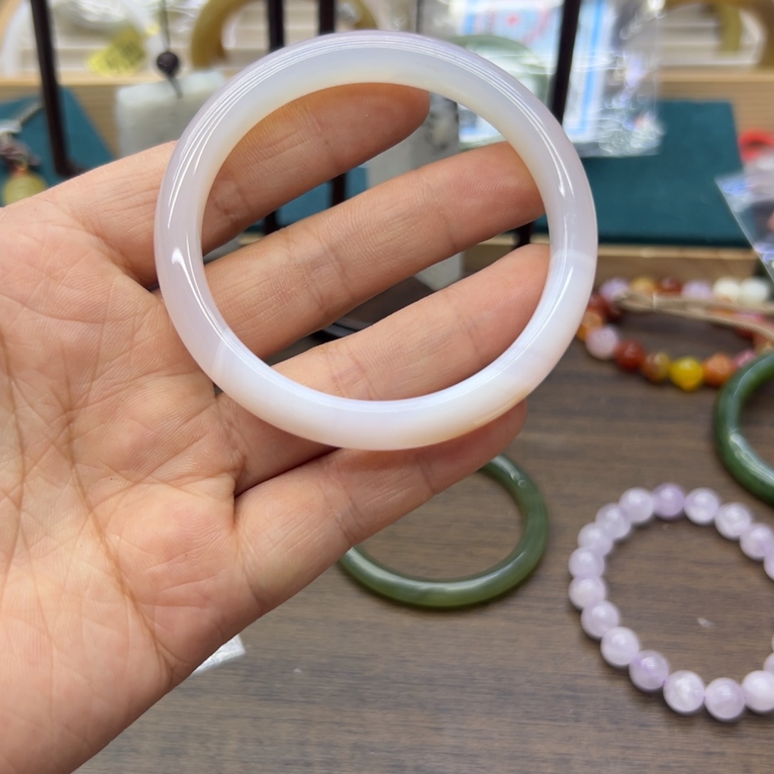 玛瑙/玉髓未镶嵌手镯58.1圈围816