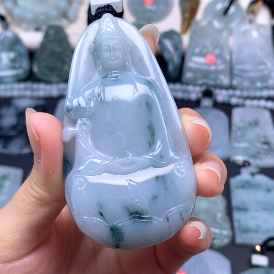 翡翠未镶嵌颈饰素衣