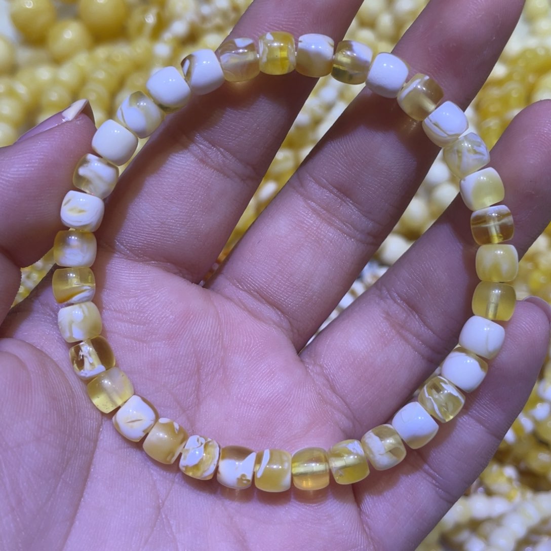 蜜蜡未镶嵌珠宝奇石6m